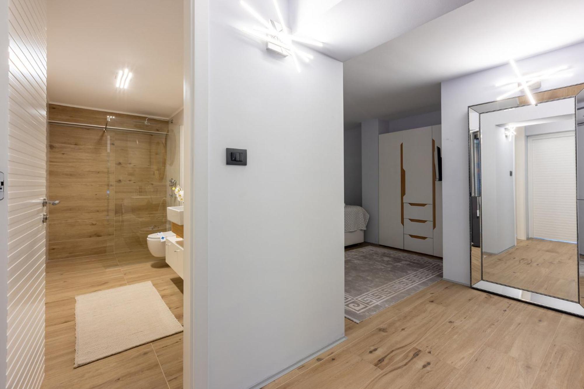 Panoramica Apartment With Whirlpool 茨里克韦尼察 外观 照片