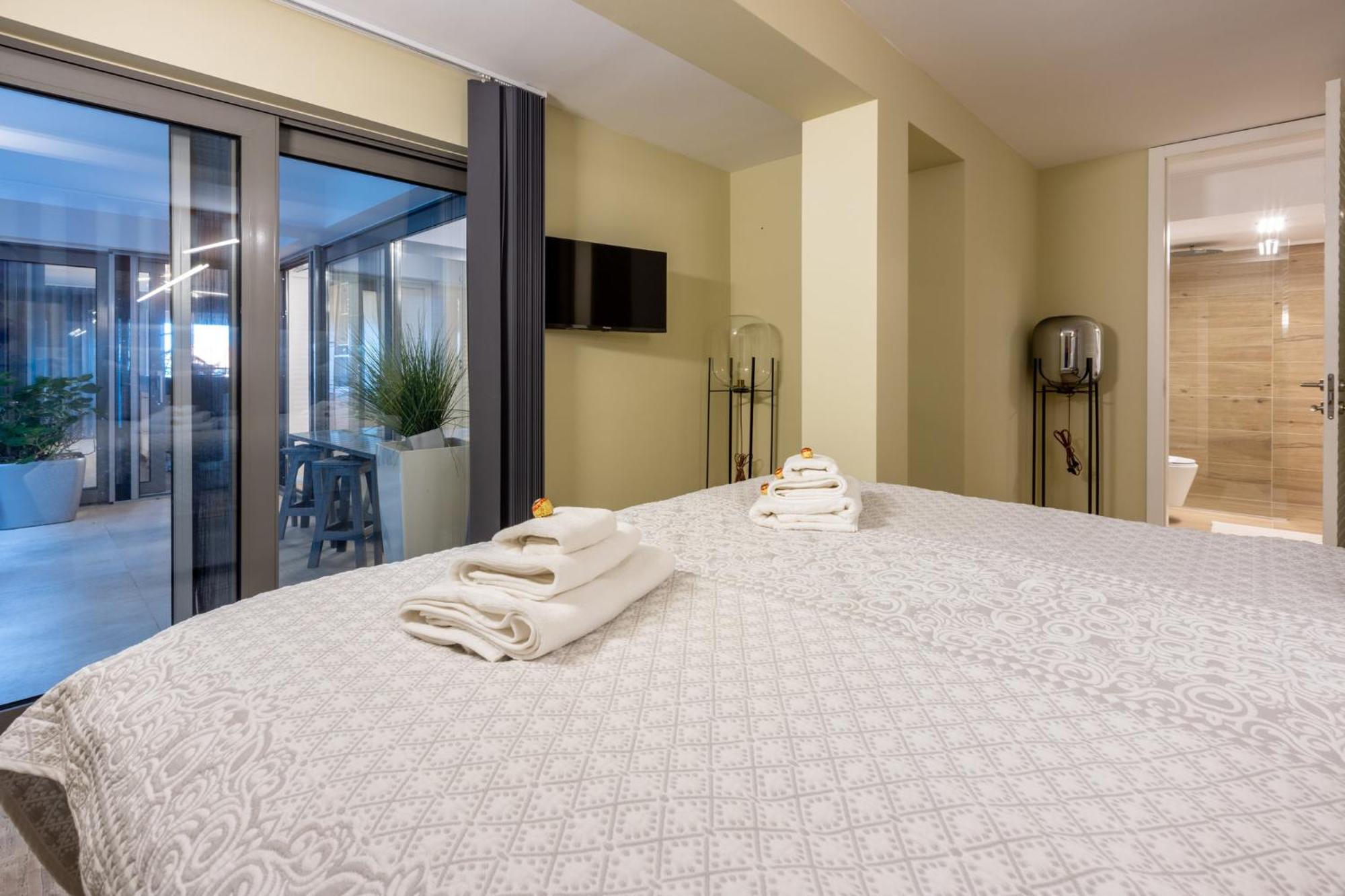 Panoramica Apartment With Whirlpool 茨里克韦尼察 外观 照片
