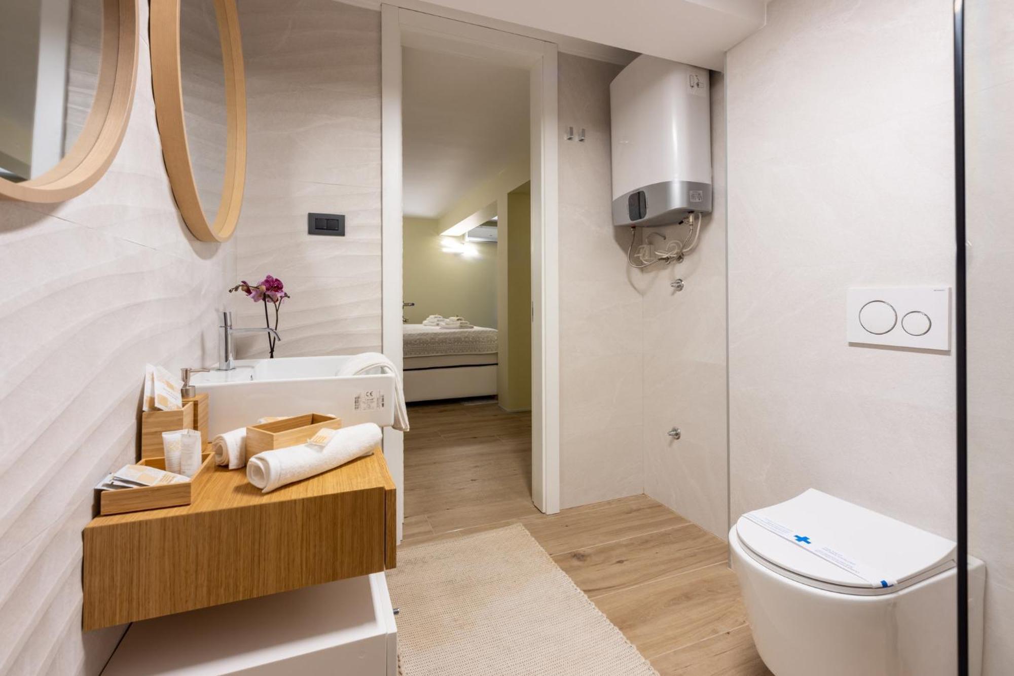 Panoramica Apartment With Whirlpool 茨里克韦尼察 外观 照片